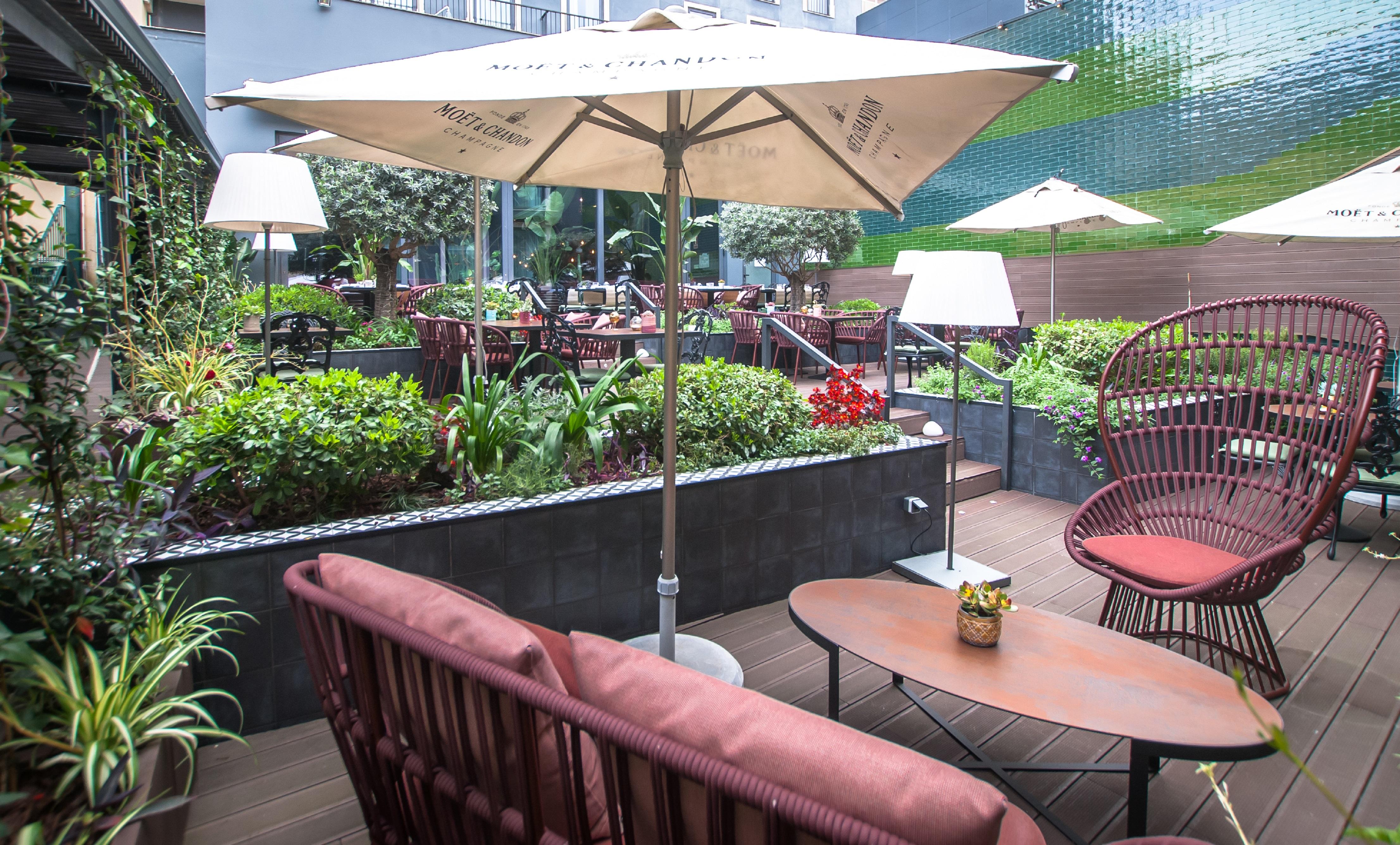138 Liberdade Hotel ลิสบอน ภายนอก รูปภาพ The Garden