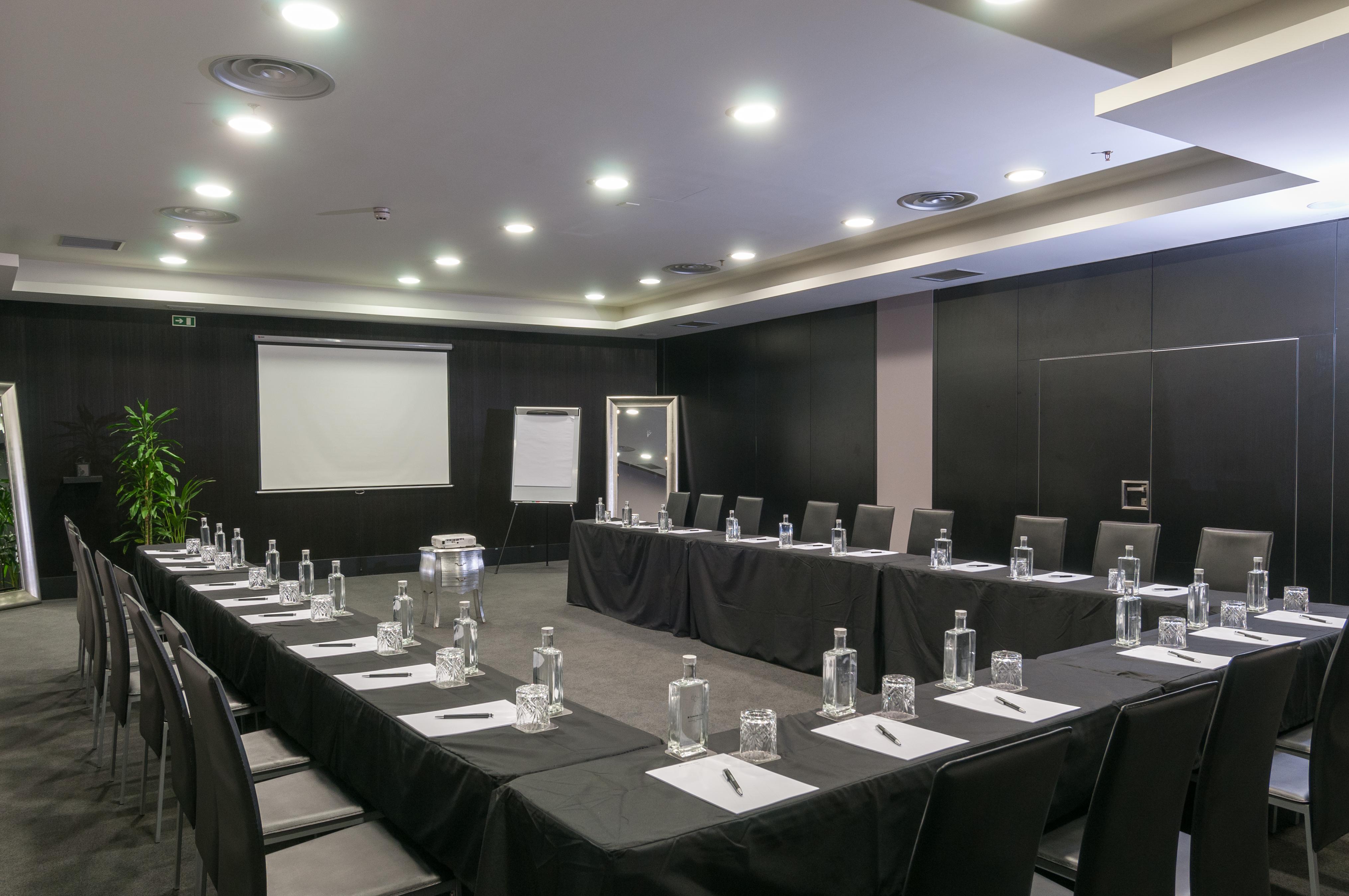 138 Liberdade Hotel ลิสบอน ภายนอก รูปภาพ Meeting room