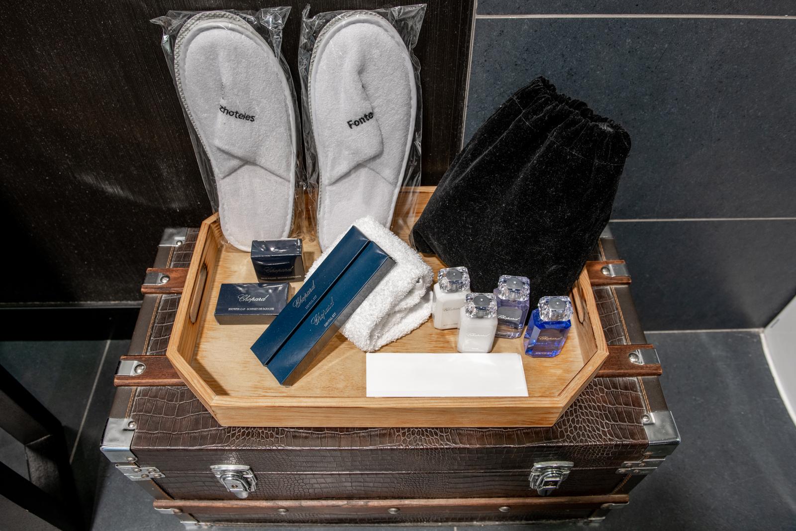 138 Liberdade Hotel ลิสบอน ภายนอก รูปภาพ A First Class amenity kit