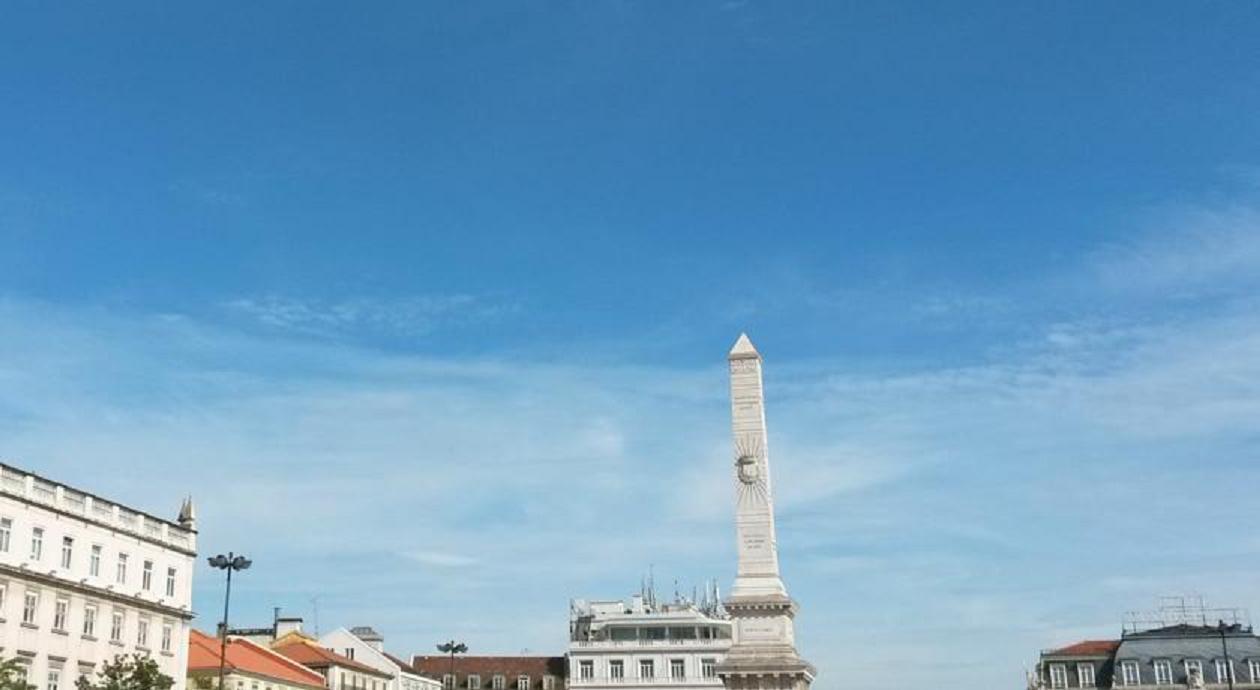 138 Liberdade Hotel ลิสบอน ภายนอก รูปภาพ The obelisk of the Marquis of Pombal
