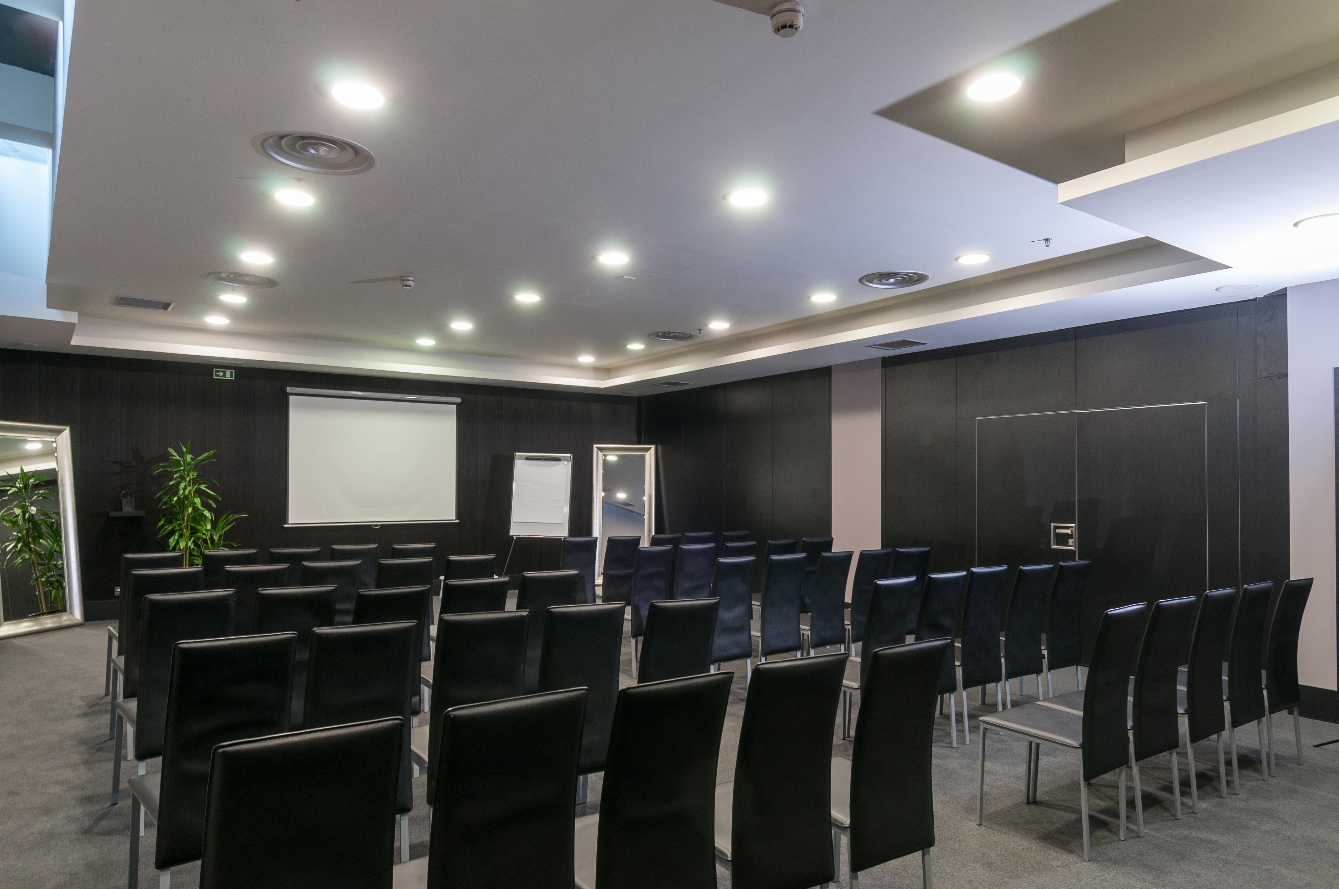 138 Liberdade Hotel ลิสบอน ภายนอก รูปภาพ A conference room