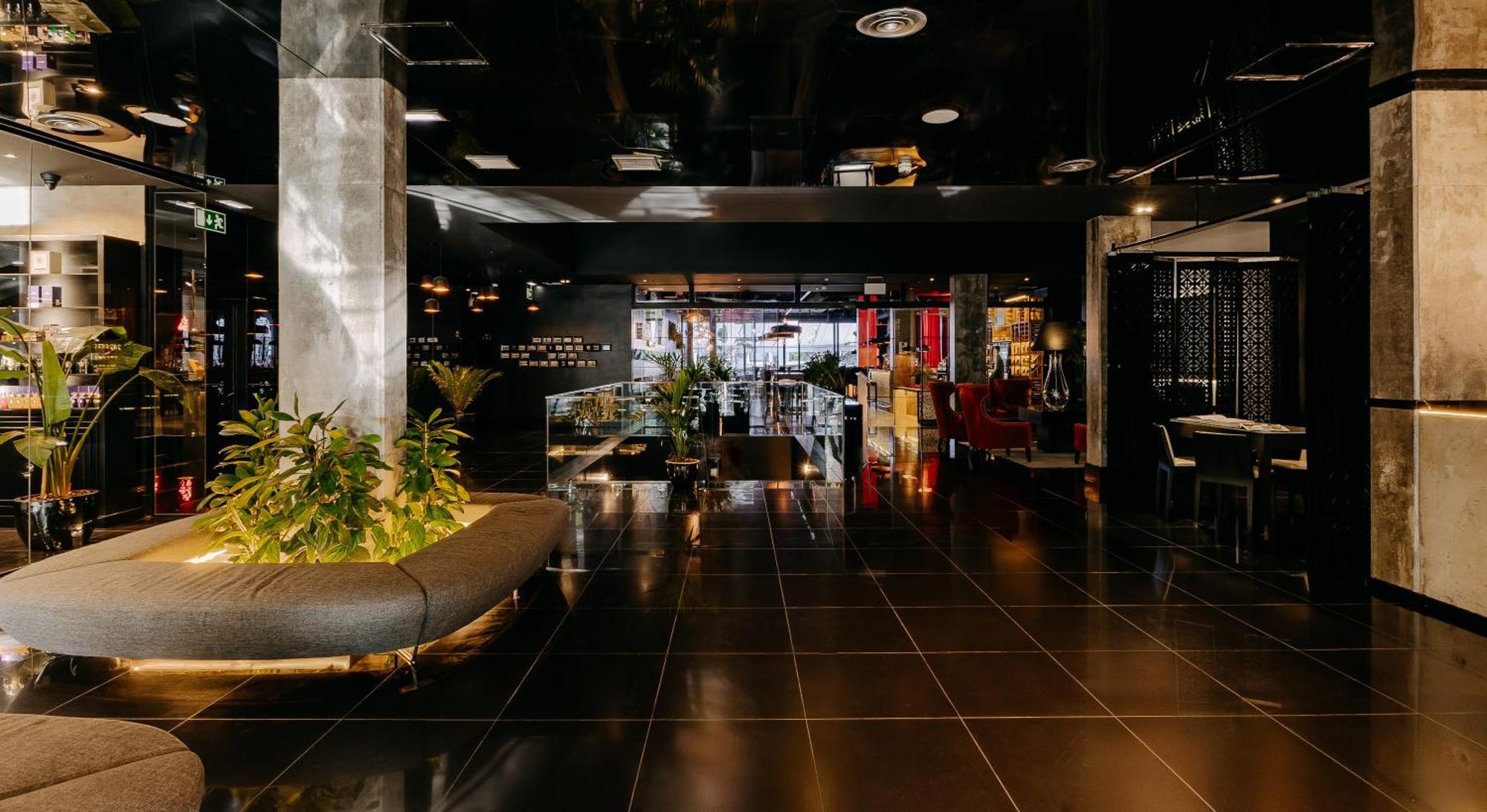 138 Liberdade Hotel ลิสบอน ภายนอก รูปภาพ Interior of the restaurant
