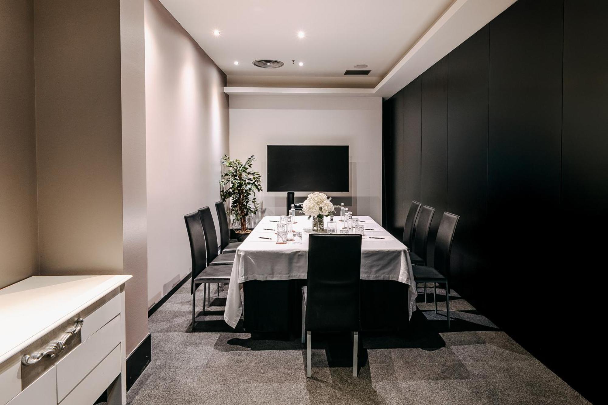 138 Liberdade Hotel ลิสบอน ภายนอก รูปภาพ The private dining room at the restaurant